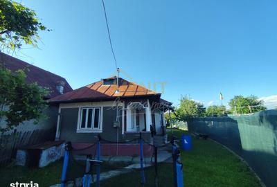 Casă cu 3 camere cu Teren 1410 Mp în Cocorăștii Mislii - 1