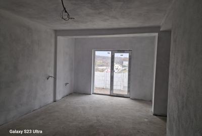 Apartament cu 3 camere decomandat în Băile Felix - 2