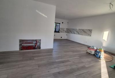 Casă cu 4 camere în Mărgineni - 3