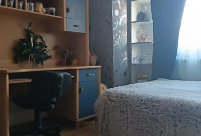 Apartament cu 3 camere semidecomandat în Central - 12