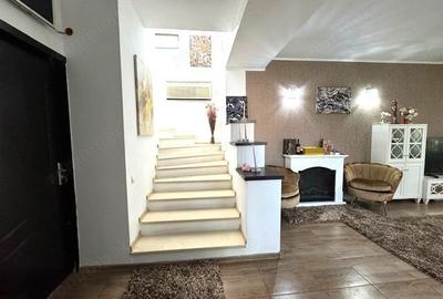 Casă cu 6 camere cu Teren 302 Mp în Central