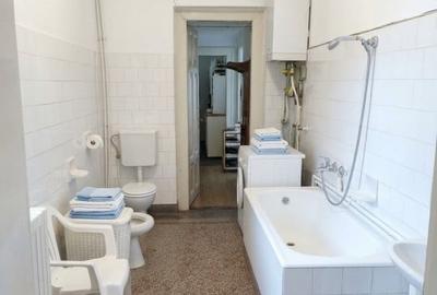 Apartament cu 4 camere semidecomandat, mobilat în Central - 9