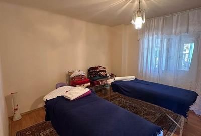 Casă cu 3 camere cu Teren 430 Mp în Central