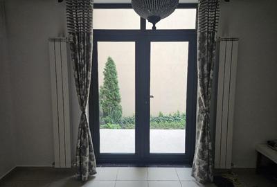 Casă individuală cu 6 camere cu Canalizare în Domenii - 10