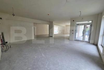 Spațiu comercial, de 188 mp, în Florești