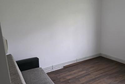 Apartament cu 2 camere decomandat în Mătăsari