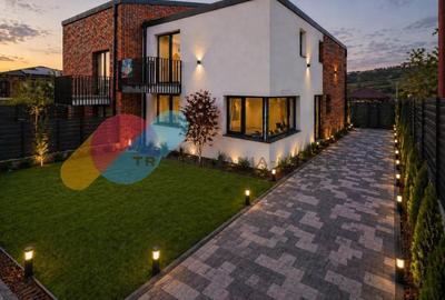 Duplex cu 5 camere cu Canalizare în Dezmir - 2