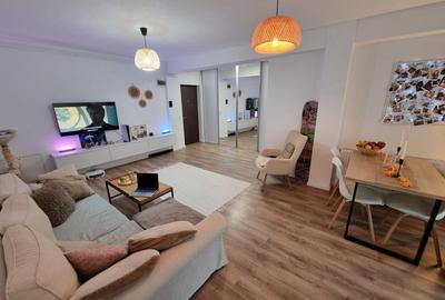 Apartament cu 2 camere semidecomandat, mobilat în Florești