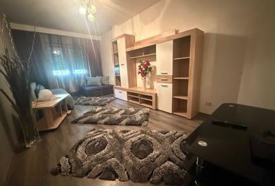Apartament cu 3 camere decomandat în Circumvalațiunii