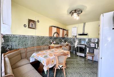Casă individuală cu 4 camere cu Teren 300 Mp în Rășinari - 7