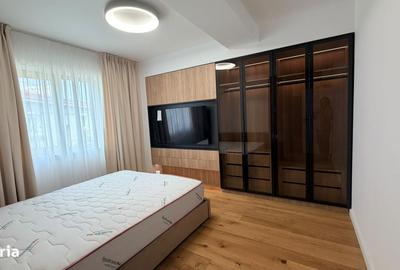 Apartament cu 3 camere în Unirii