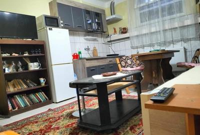 Garsonieră decomandată în Central - 7