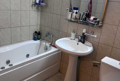 Apartament cu 3 camere decomandat în Păcurari - 5