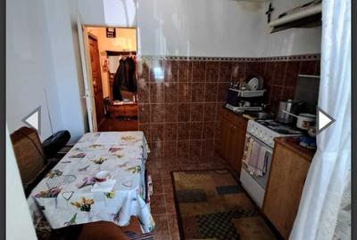 Apartament cu 3 camere decomandat în Obcini