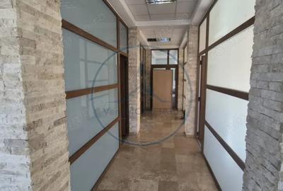 Spațiu comercial, de 180 mp, în Centura - 3