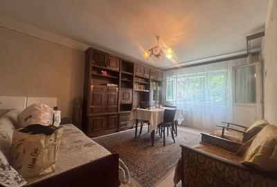 Apartament cu 2 camere decomandat în Aviației