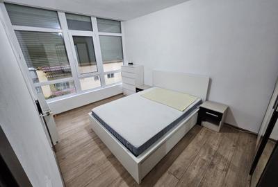 Apartament cu 3 camere decomandat în Central - 1