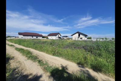 Teren de 440 mp, în Central