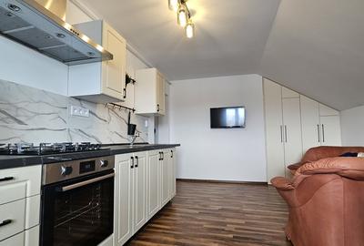 Apartament cu 2 camere decomandat în Lazaret