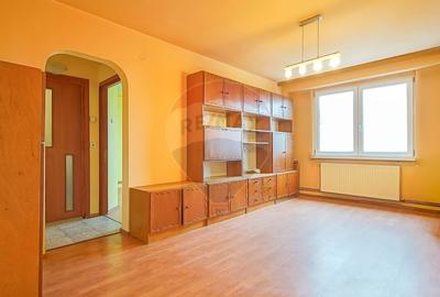 Apartament cu 3 camere circular în Astra - 2