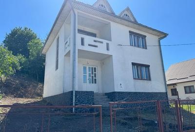 Casă cu 4 camere în Remeți - 2