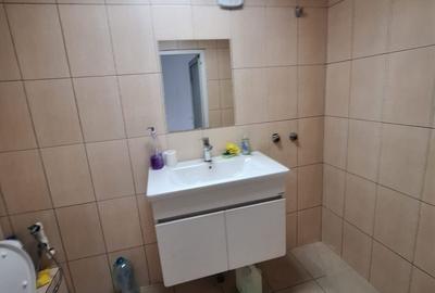 Spațiu industrial, de 1,400 mp, în Zona Industrială - 22