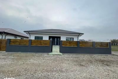 Casă cu 4 camere în Șendreni - 15