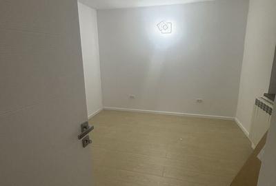 Casă cu 4 camere în Central - 2