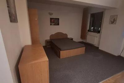 Garsonieră decomandată, mobilată în Drumul Taberei