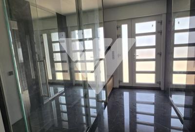Casă cu 5 camere cu Teren 1190 Mp în Sadu - 4