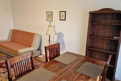 Apartament cu 3 camere decomandat în Soarelui