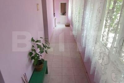 Casă cu 2 camere cu Teren 445 Mp în Piața Centrală