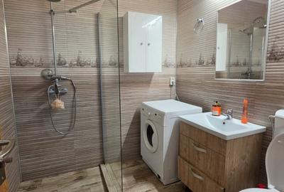Apartament cu 2 camere decomandat, mobilat în Ultracentral
