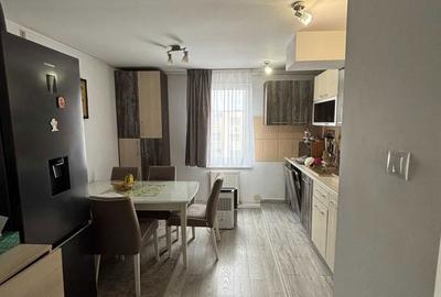 Apartament cu 3 camere decomandat în Tudor - 3
