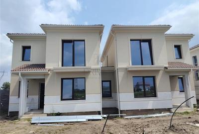 Duplex cu 5 camere cu Canalizare în Moșnița Nouă - 2