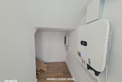 Casă cu 8 camere cu Teren 580 Mp în Corbeanca - 2