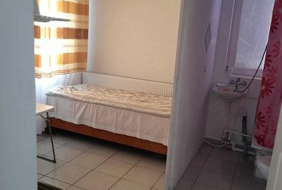 Apartament cu 3 camere decomandat în Ciarda Roșie