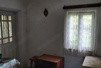 Casă cu 3 camere în Curtea de Argeș - 2