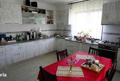 Casă cu 4 camere cu Teren 334 Mp în Valea Călugărească - 2