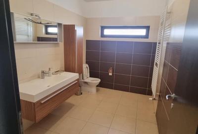 Casă individuală cu 5 camere cu Canalizare în Nord - 11