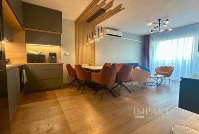 Apartament cu 3 camere semidecomandat, mobilat în Sopor