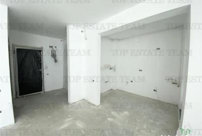 Apartament cu 3 camere decomandat în Moșilor