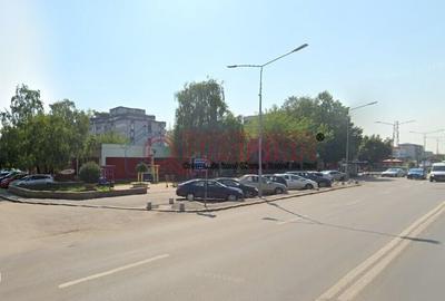 Teren de 990 mp, în Central