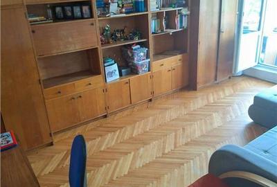 Apartament cu 2 camere decomandat în Tudor