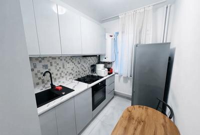 Apartament cu 2 camere, mobilat în Casa de Cultură