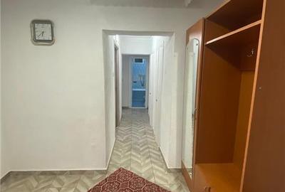 Apartament cu 3 camere decomandat în Fălticeni - 2