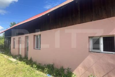 Casă cu 3 camere cu Teren 2845 Mp în Central