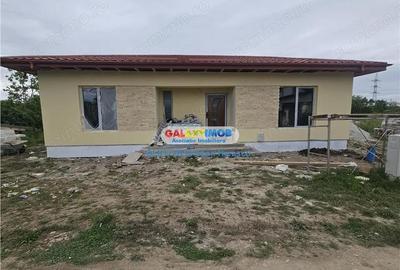 Casă cu 4 camere cu Teren 500 Mp în Tărtășești - 2