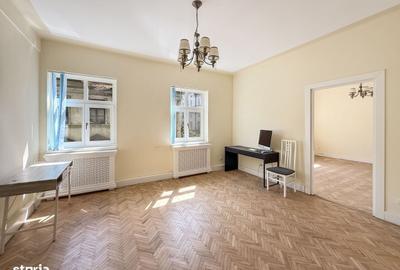 Spațiu comercial, de 70 mp, în Central