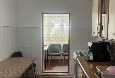 Apartament cu 3 camere decomandat în Central - 1